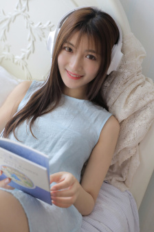 女邻居2